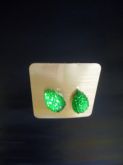 BP006 - Brinco Gota com Pedras Verdes