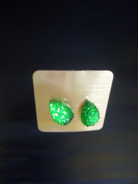 BP006 - Brinco Gota com Pedras Verdes